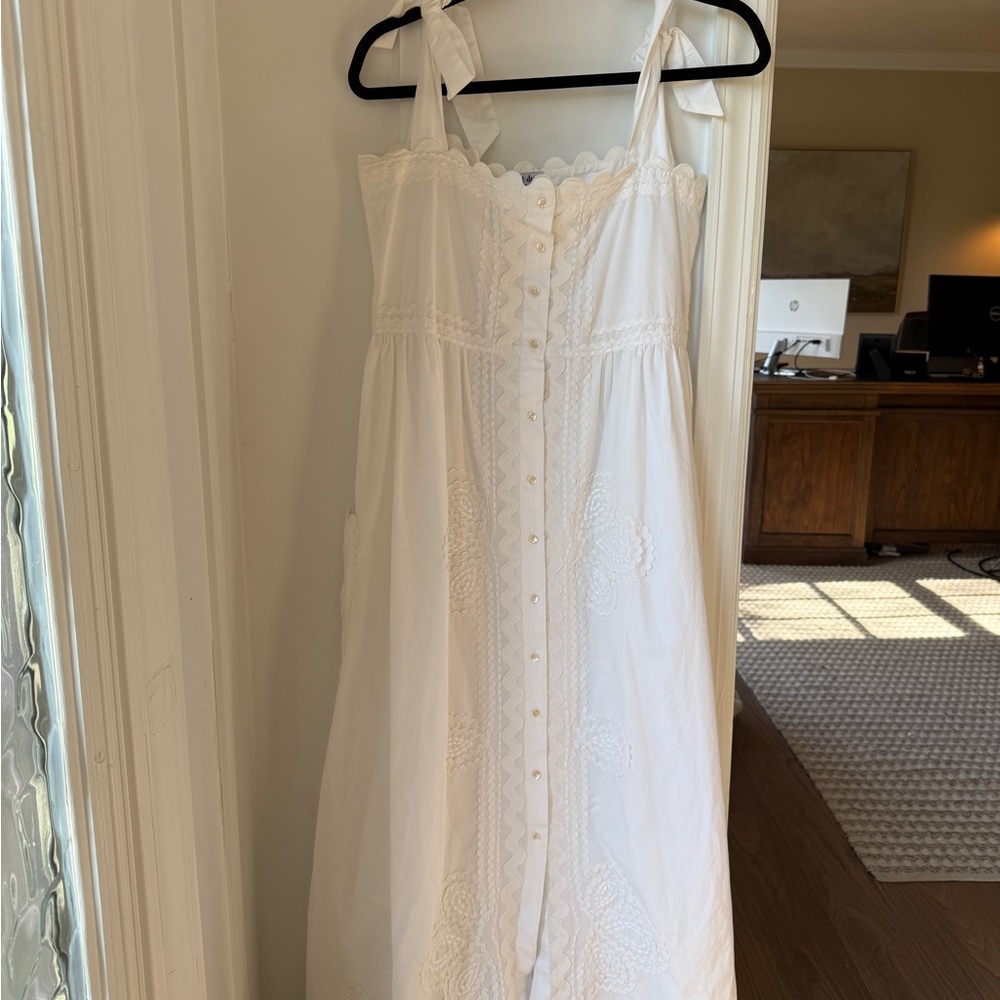 Juliet Dunn White Eyelet Midi Dress